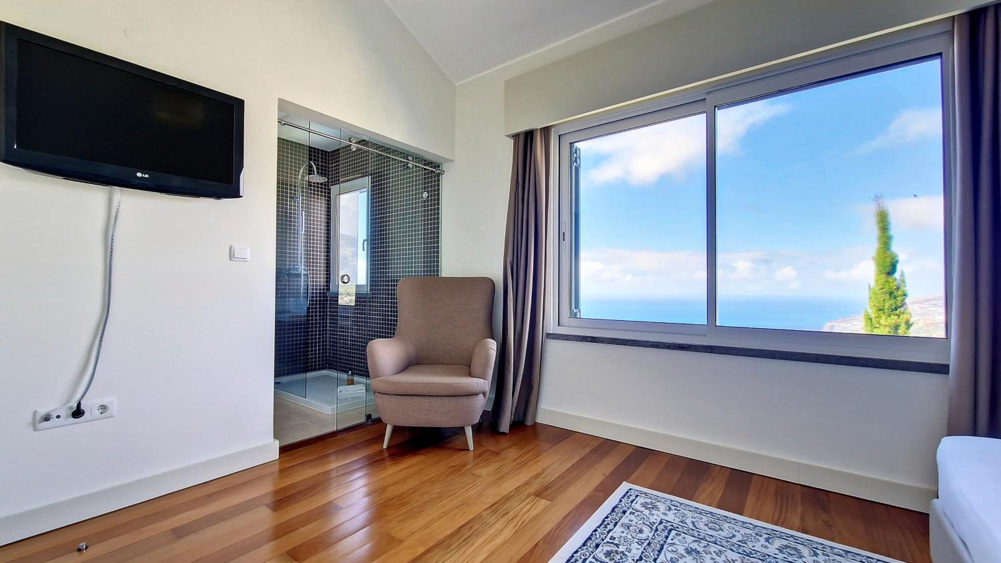 Villa Blue Marlin By Lovelystay Calheta  Buitenkant foto